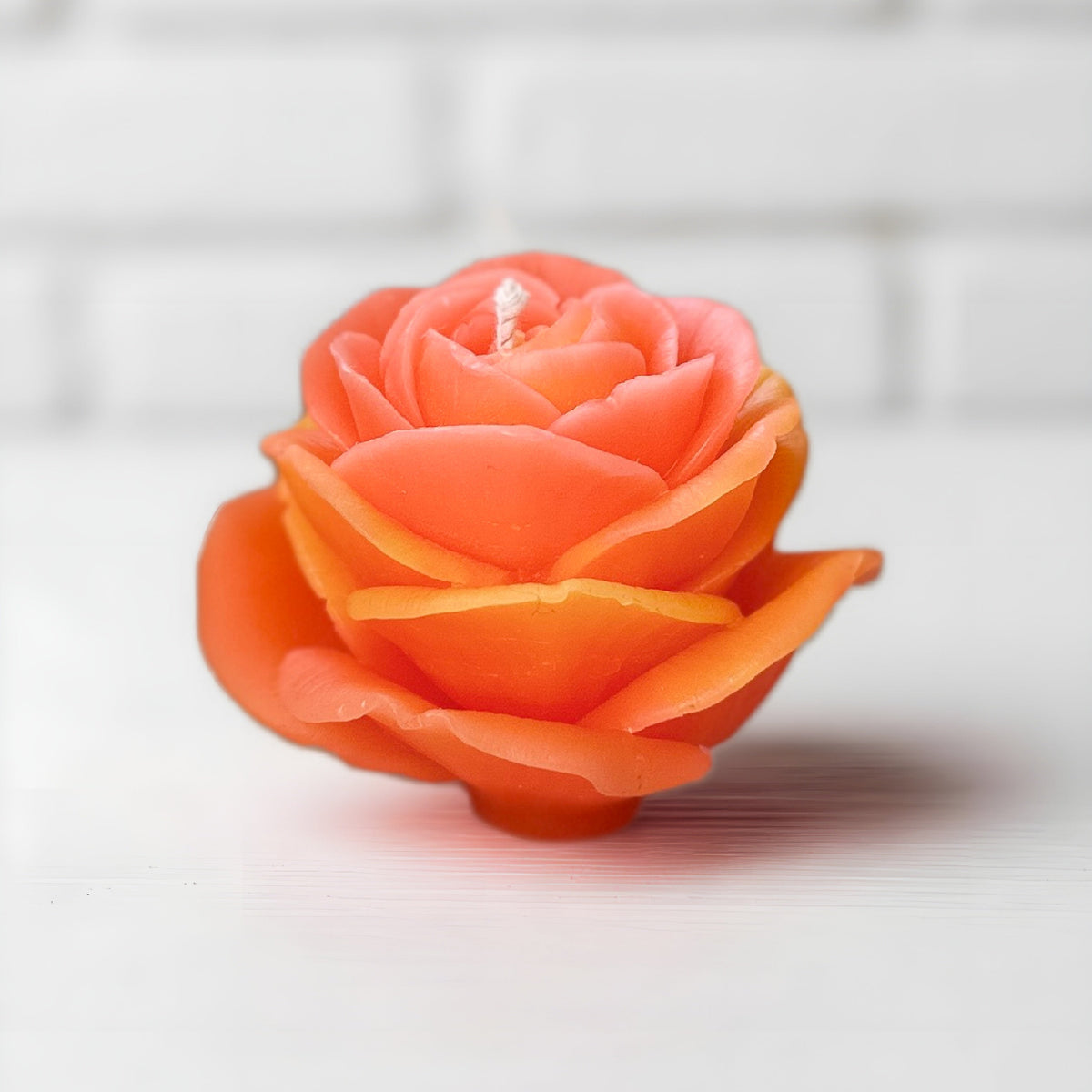 Orange Rosenblüte als Gießergebnis der 3D-Silikonform Rose 15