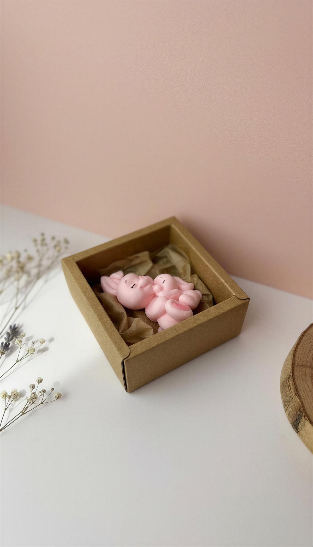 Gegossene Hasenfigur aus der 2D-Silikonform als Geschenkidee